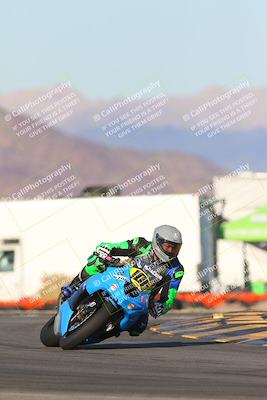media/Dec-05-2024-Racers Edge (Thu) [[e102e0690b]]/3-B Group/Session 5 (Turn 16)/